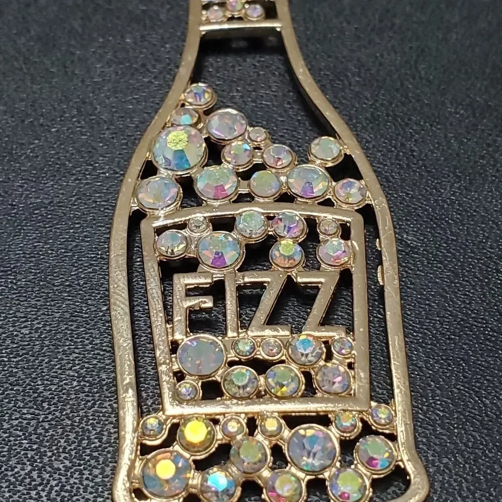 Gold tone Fizz bottle keychain